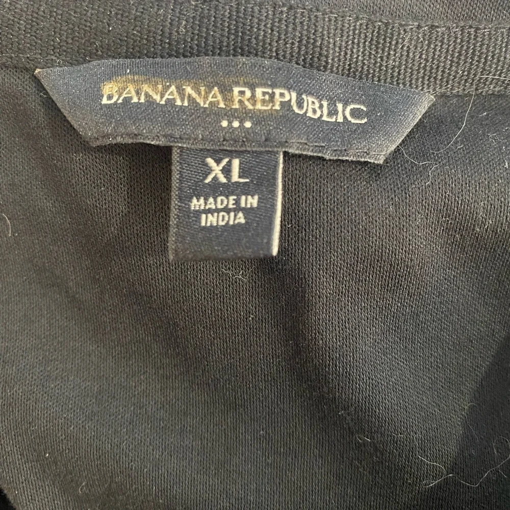 Banana Republic Black V Neck T Shirt Luxury Touch Cotton size XL NWOT